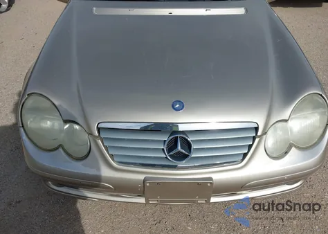2003 Mercedes-Benz C 230 Kompressor Sport из США, поврежденный, VIN WDBRN40J33A405663